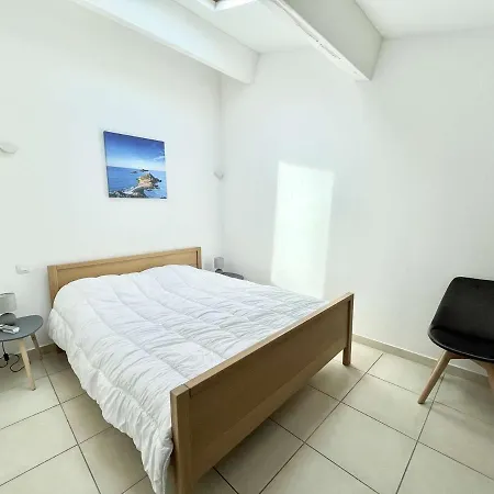 4 Pieces, 8 Couchages, Plage Proche, Clim, Ajaccio - Fr-1-61-612 Apartment *